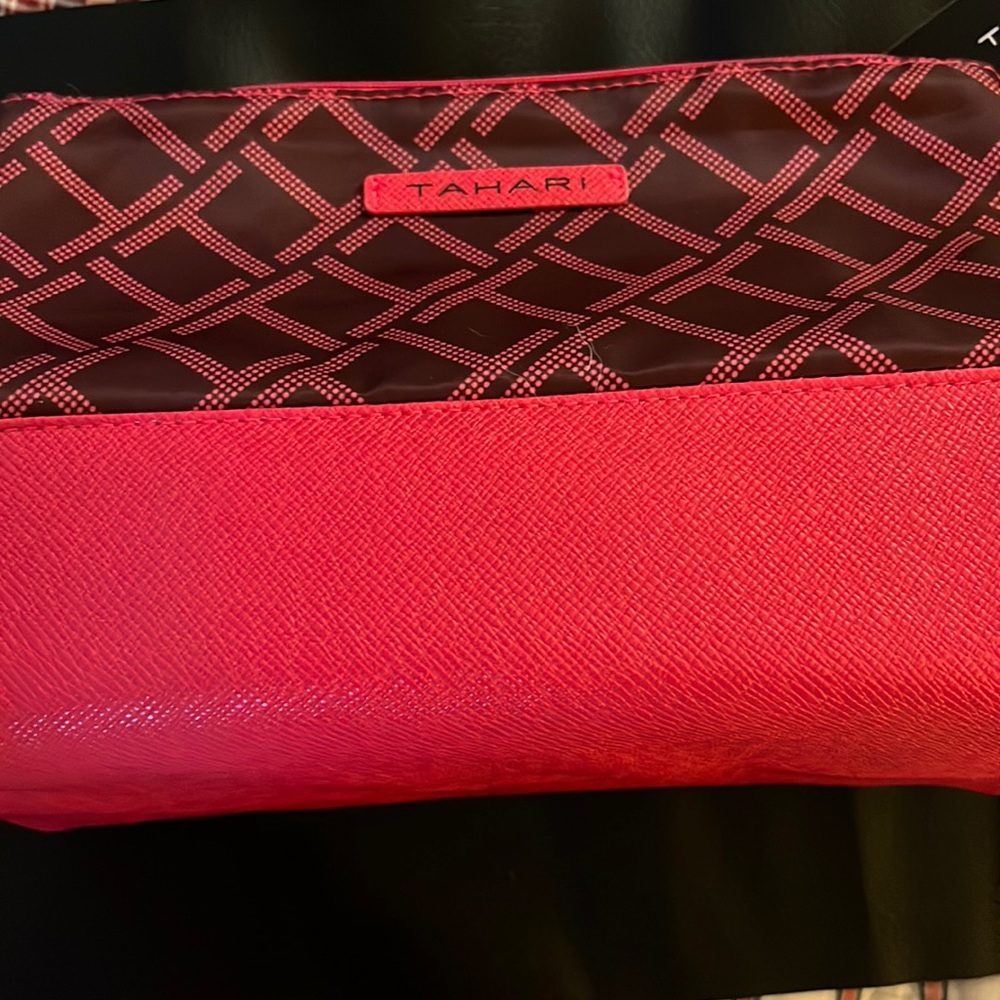 NWT Tahari pyramid bag